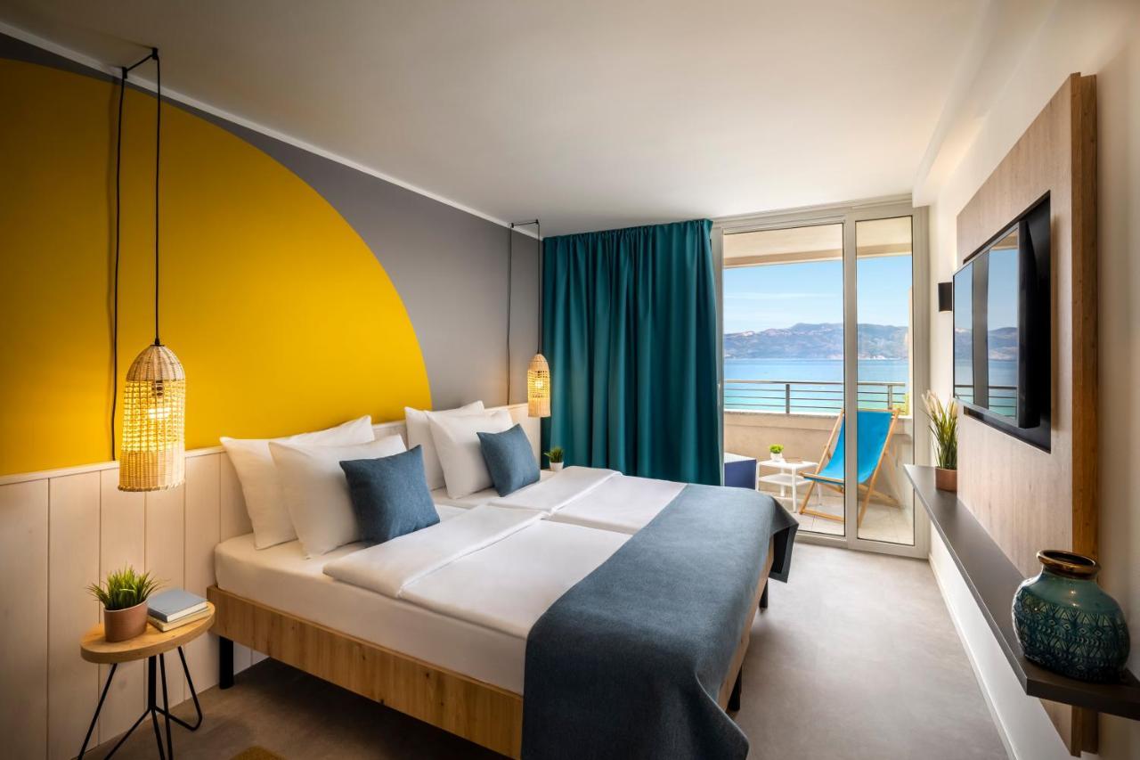 Sunny Baska Hotel By Valamar, Ex Corinthia ภายนอก รูปภาพ